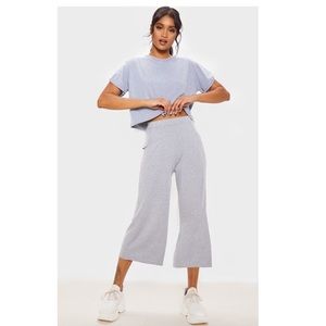 PRETTYLITTLETHING- Grey Culottes